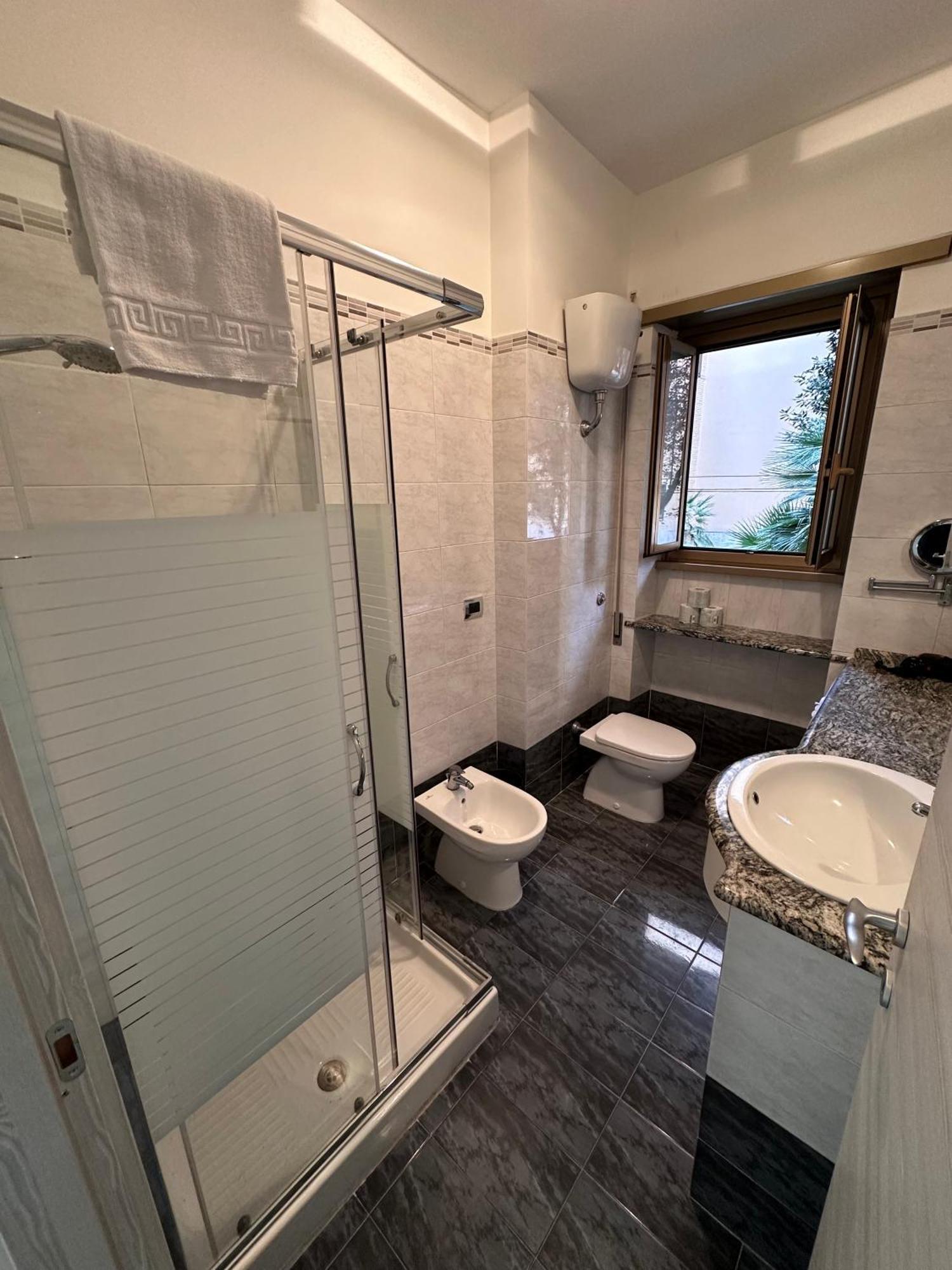 Rhome Away Montagnola Rome Bagian luar foto